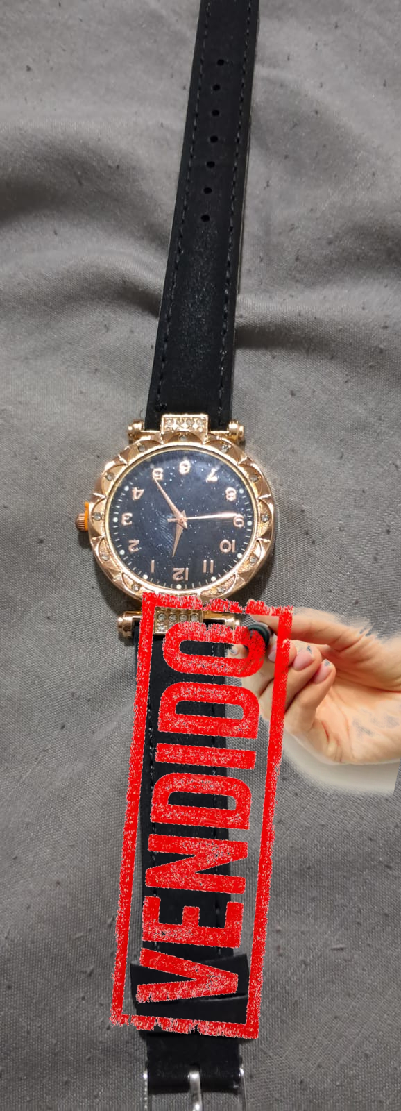 Set Elegante para Dama: Reloj Analógico + Pulsera + Anillo | Color Negro y Dorado