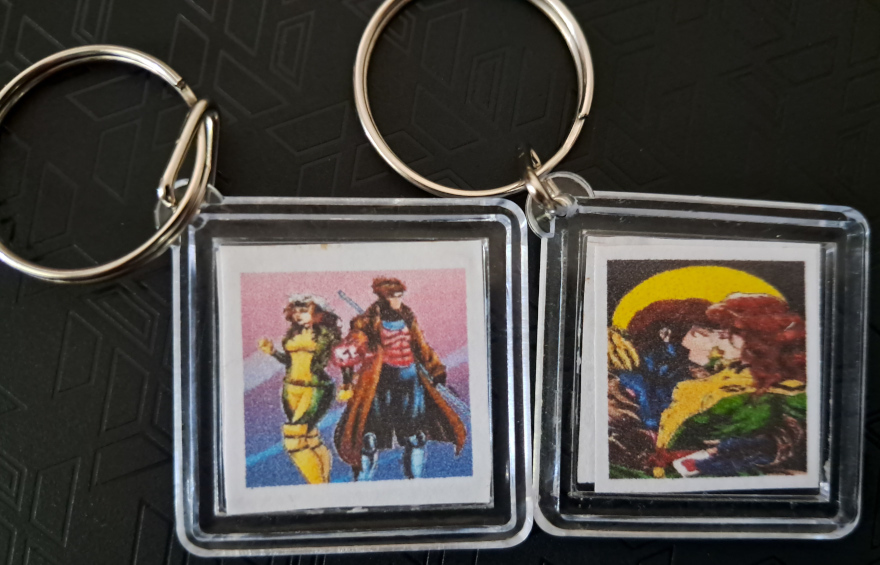 Llavero Personalizado con Código QR – Foto, Diseño o Mensaje Especial