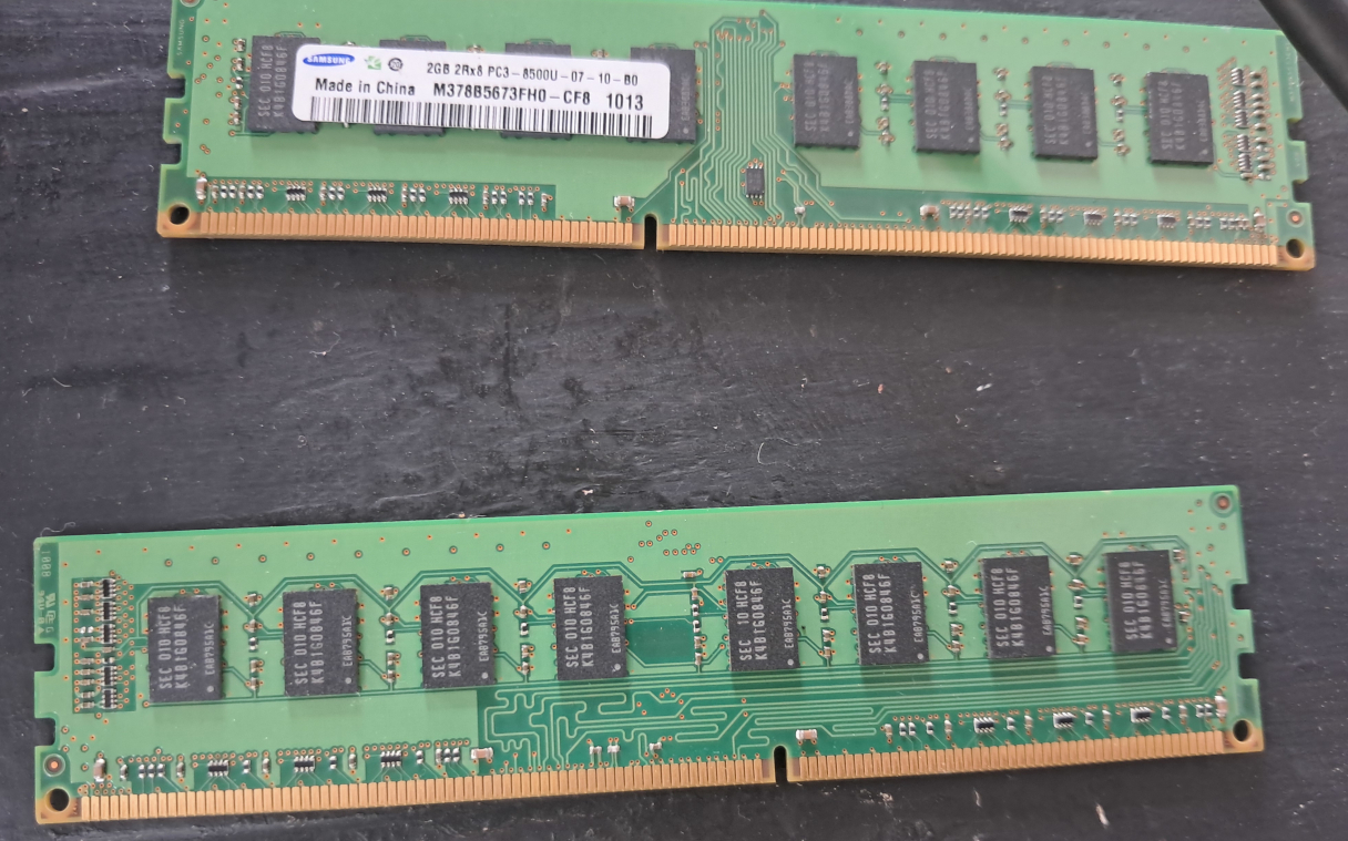 Memoria RAM Samsung DDR3 4 GB (2×2 GB) 1066 MHz para PC
