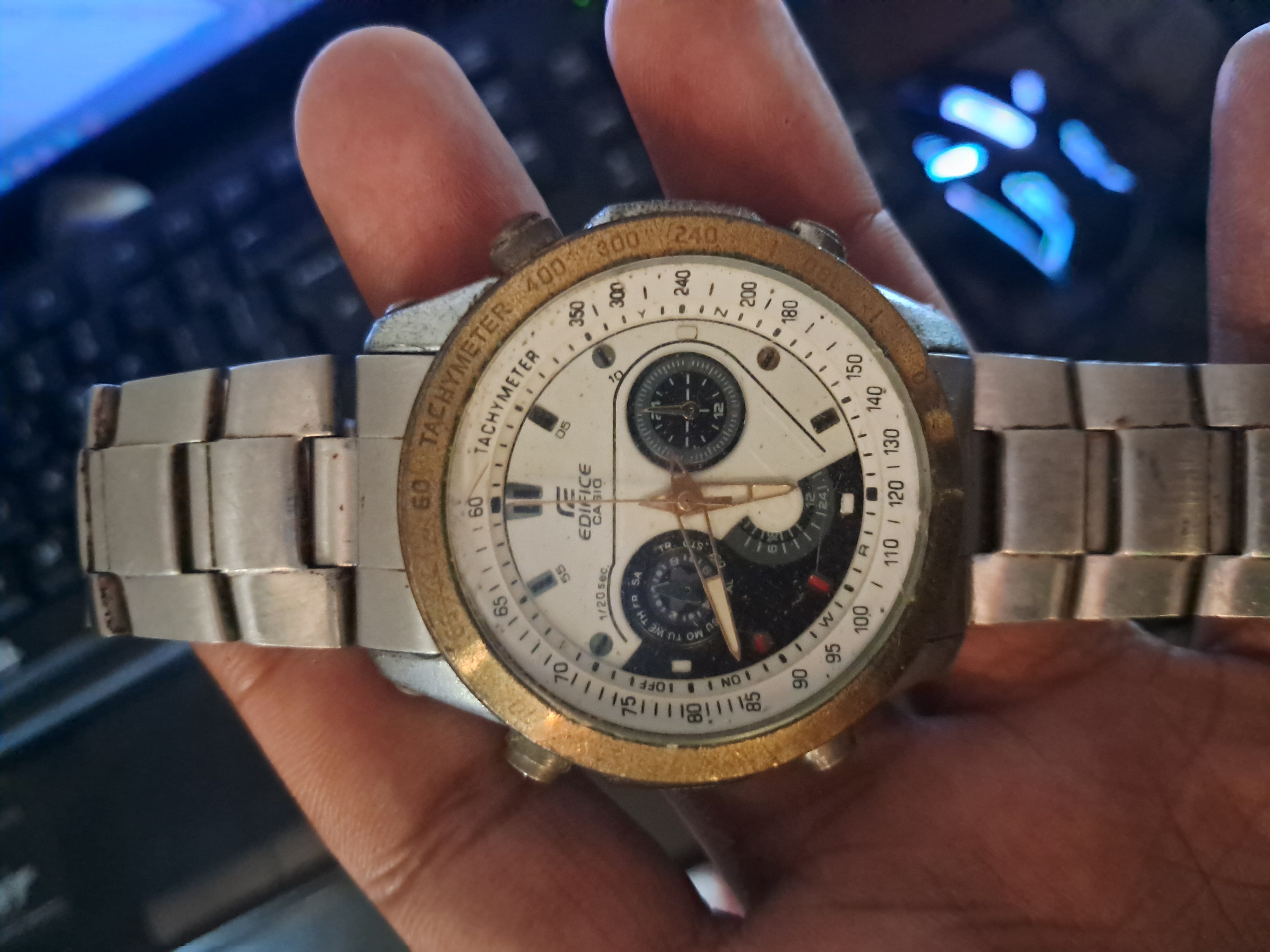 Reloj Analógico Casio Edifice – Elegante y en Buen Estado