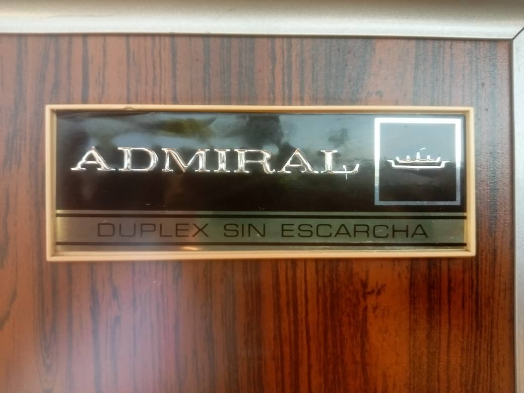 Nevera Vertical Admiral 690 Litros – Grande y Operativa ❄️350$ USD